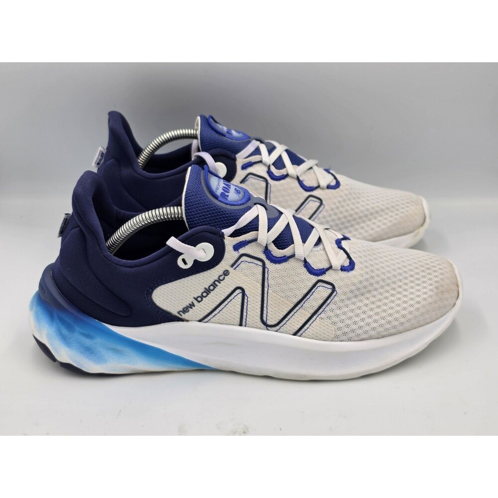 New Balance Mens Fresh Foam ROAV V2 Running Shoes White Blue Size 12 D MROAVMV2